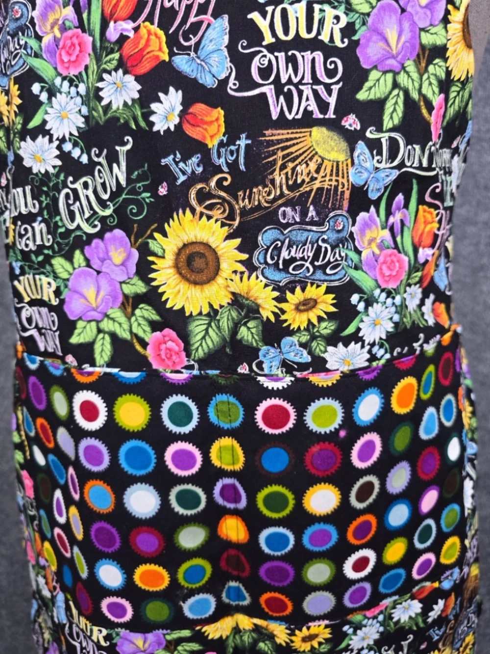 Exclusive by GG Reversible Vibrant Polka Dot & Floral Kitchen Apron - EXC